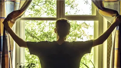 7 فوائد تجعل الاستيقاظ المبكر مفتاحًا للنجاح.. خبير تنمية بشرية يوضحها