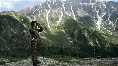 11 موقوفًا في الهند بشبهة التجسس لباكستان وتصاعد التوتر بعد ضربات متبادلة