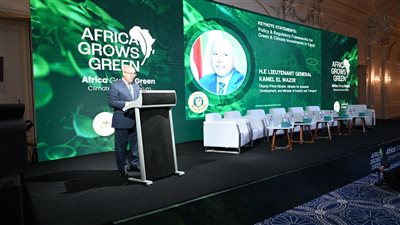 كامل الوزير: مصر ملتزمة بدعم التحول نحو الاقتصاد الأخضر