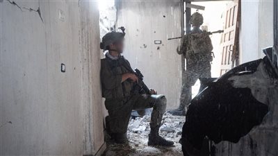 أفيخاي أدرعي: جيش الدفاع يواجه أعداءه بكل قوة وملتزمون بالقانون الدولي