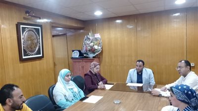 وكيل الصحة بالسويس يترأس اجتماع لجنة النفايات الطبية الخطرة