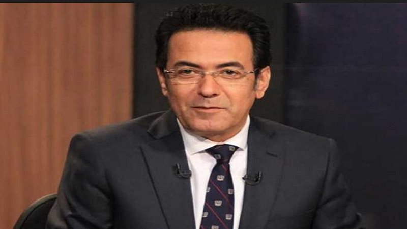 الإعلامي خيري رمضان