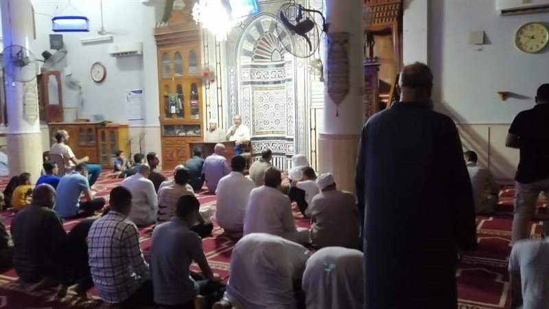 الأوقاف تعقد 115