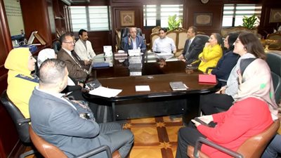 محافظ بني سويف يتابع الخطوات التنفيذية لإمكانية تعميم الهوية البصرية 