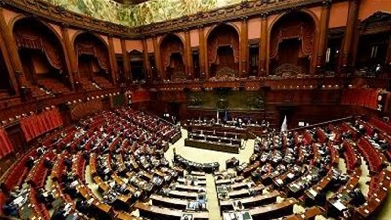 البرلمان الايطالى