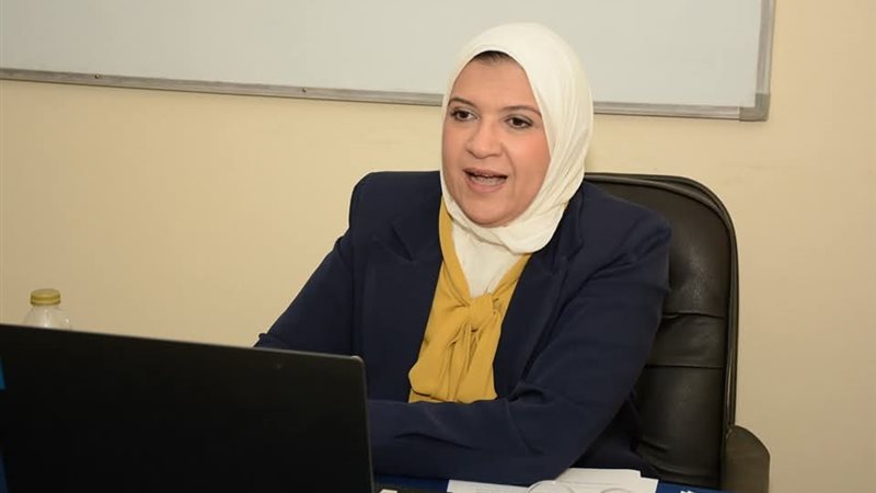 عميدة كلية الإعلام