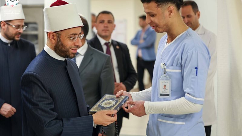 وزير الأوقاف في زيارته