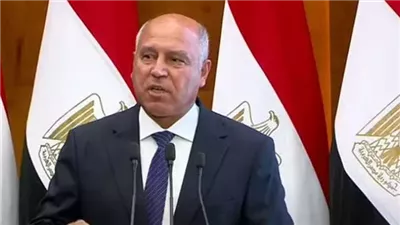 كامل الوزير يتفقد موقع انشاء أول مصنع متخصص في إنتاج ألواح الزنك النقي