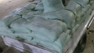 ضبط 7 أطنان دقيق بلدي مدعم قبل تهريبه للسوق السوداء بأبو كبير بالشرقية 