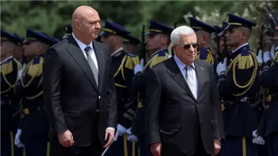 الرئيس الفلسطيني يزور لبنان لبحث نزع سلاح المخيمات