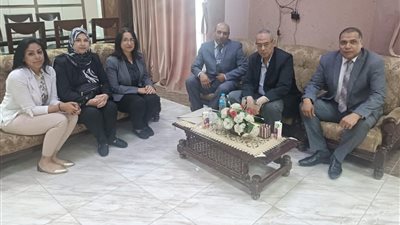 السويس: اجتماع مع الإدارة القانونية لمراجعة الإجراءات القانونية في الامتحانات