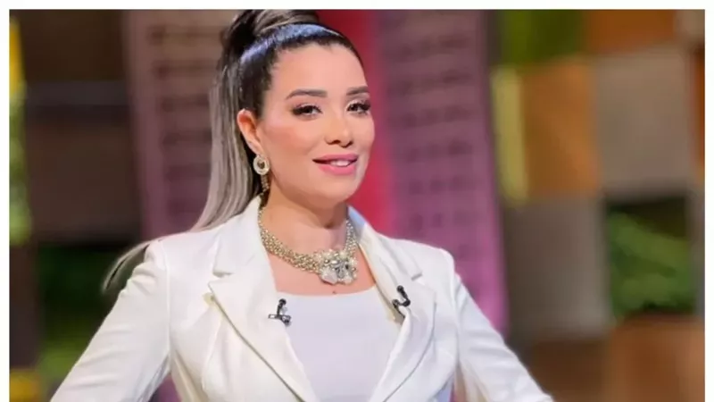 الاعلامية مروة صبرى