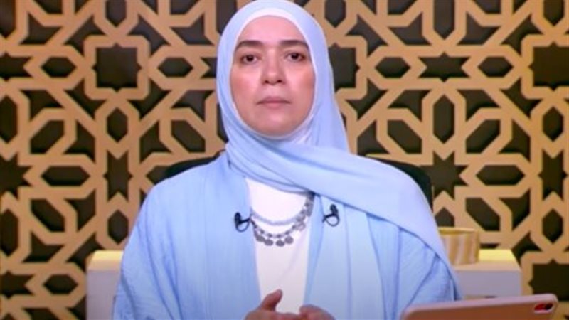 الدكتورة دينا أبو