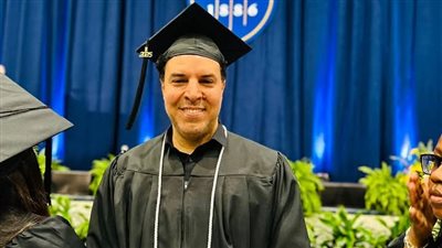 الدكتور نصر حسن يحصل على الماجستير في إدارة الأعمال من الولايات المتحدة |صور