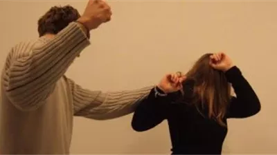 خلاف زوجي يتحول لمجزرة أسرية في أبو النمرس              