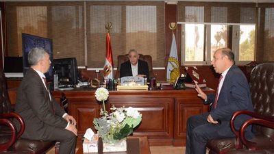 تغيير في قيادة الزراعة بالغربية.. والمحافظ يؤكد مواصلة دعم الفلاحين