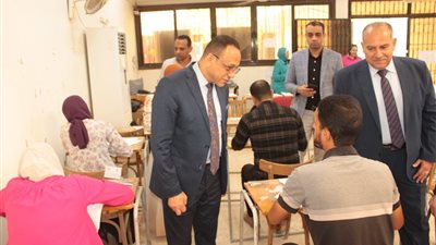 انطلاق امتحانات الدراسات العليا بمعهد بحوث ودراسات البيولوجيا بجامعة أسيوط