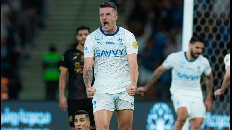 الهلال يحافظ على