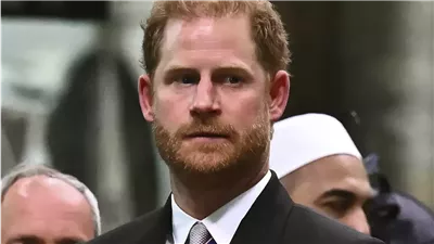 الأمير هاري يفقد السيطرة من جديد على خلافه مع العائلة المالكة 