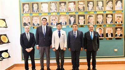 صبحي ومحافظ الدقهلية في لقاء حواري مفتوح مع شباب القوى الشبابية