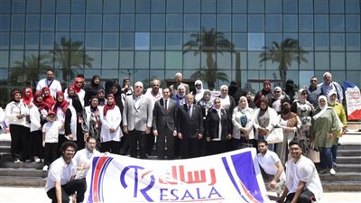 محافظ بورسعيد يشهد حفل توزيع أجهزة كهربائية على الأسر الأولى بالرعاية 