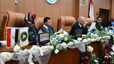 وزير الشباب والرياضة يشارك في مناقشة رسالة دكتوراه بجامعة المنصورة