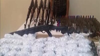 ضبط ترسانة أسلحة نارية وكمية من المخدرات في حملة أمنية بأسوان ودمياط