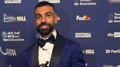 متساويًا مع هنري .. صلاح الأكثر تتويجًا بجائزة رابطة كتاب كرة القدم الإنجليزية