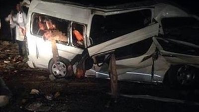 نتيجة السرعة .. مصرع 4 أشخاص وإصابة 9 آخرين إثر انقلاب ميكروباص بصحراوي المنيا