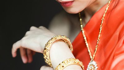 «وصل كام؟».. سعر الذهب يقفز للسماء بقيم تاريخية ببداية تعاملات اليوم 16/9/2025