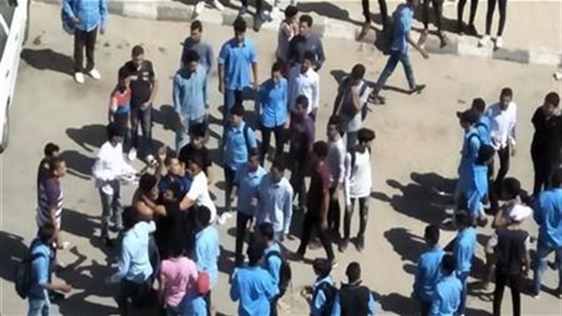 مشاجرة داخل مدرسة