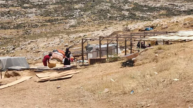 سكان تجمع مغاير الدير
