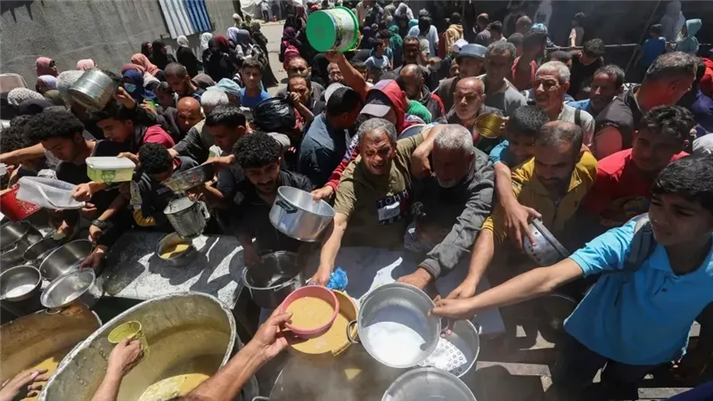 سكان جائعون في غزة