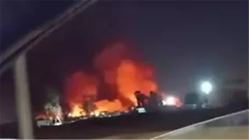 حريق مصنع بمنطقة