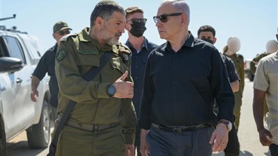 لتواصله مع نتنياهو دون علم رئيس الأركان.. إحالة رئيس الشاباك الجديد للتقاعد