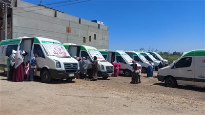 توقيع الكشف الطبي على 1460 مواطنا في قافلة مجانية بدمياط