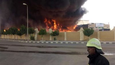 الحماية المدنية تسيطر على حريق محدود بغرفة ملفات مركز طبي في بورسعيد