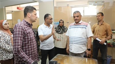 السكرتير العام المساعد بالمنوفية يتفقد المركز التكنولوجي لمتابعة ملف التصالح