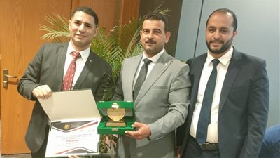 مكتب بريد بنها يحصد جائزة التميز الحكومي ضمن أفضل 10 مكاتب |صور