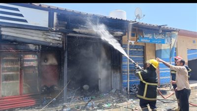 السيطرة على حريق هائل داخل سوبر ماركت بموقف إدكو الجديد بالبحيرة