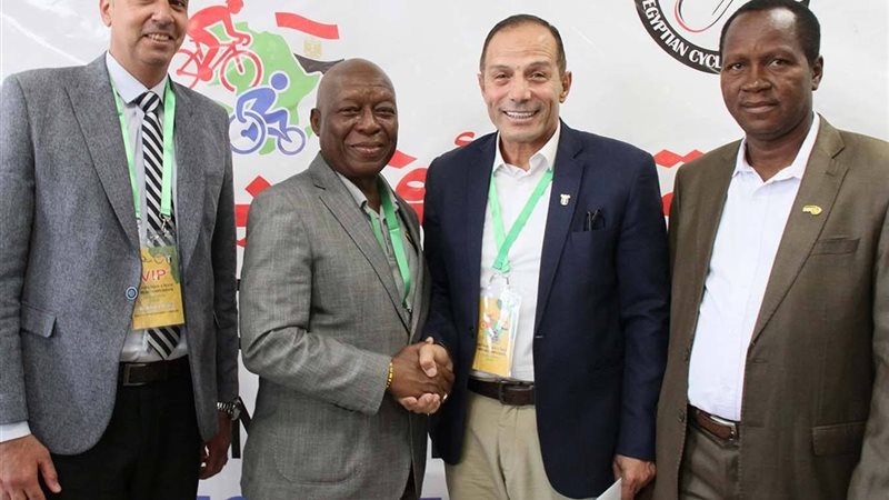 رئيس الكونفدرالية