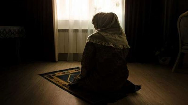 صلاة المرأة في فترة
