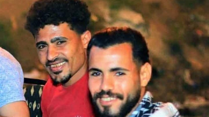 صورة للشبان المتوفيين