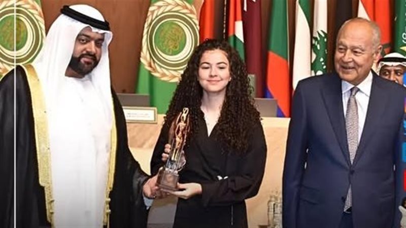 الجامعة العربية تكرم