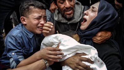 طبيبة غزية تفقد أطفالها التسعة فى غارة إسرائيلية خان يونس