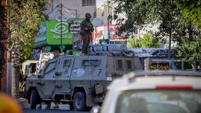 القناة 12 العبرية: «إصابة جندي بعملية طعن بالخليل ومقتل المنفذ الفلسطيني»