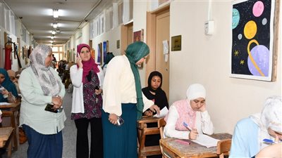انطلاق امتحانات الترم الثاني بكلية البنات بجامعة عين شمس