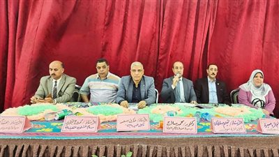 مدير تعليم المنوفية يواصل الاجتماعات مع رؤساء لجان الشهادة الإعدادية