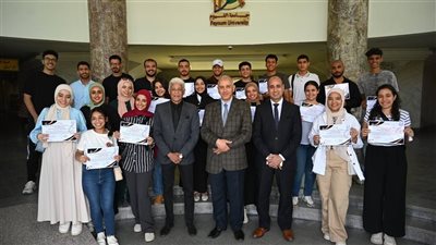 جامعة الفيوم تكرم منتخب الكورال بمنحهم شهادات تقديرعرفانًا بجهودهم المتميزة