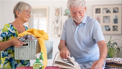 داعية إسلامية: المساعدة في أعمال المنزل تعكس نضج الرجل 